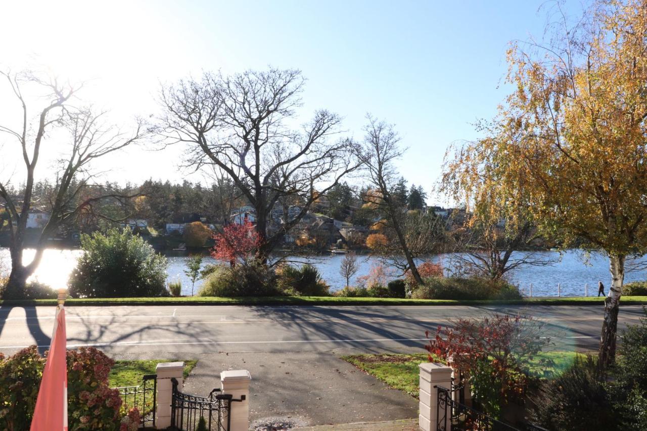 Lipton Place By Elegant Waterfront Esquimalt Luaran gambar